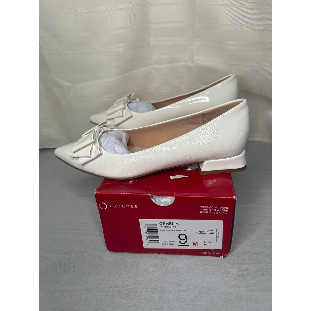 Journee Collection Ophelia Patent Pointed Toe Ballet Flats White Size 9M - Picture 10 of 15